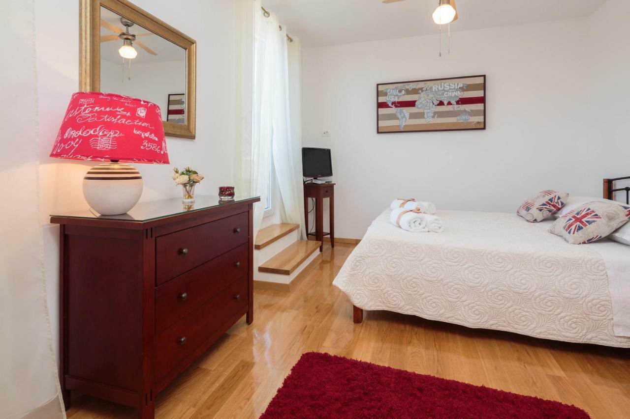 Holiday Home Brac Supetar Exterior foto